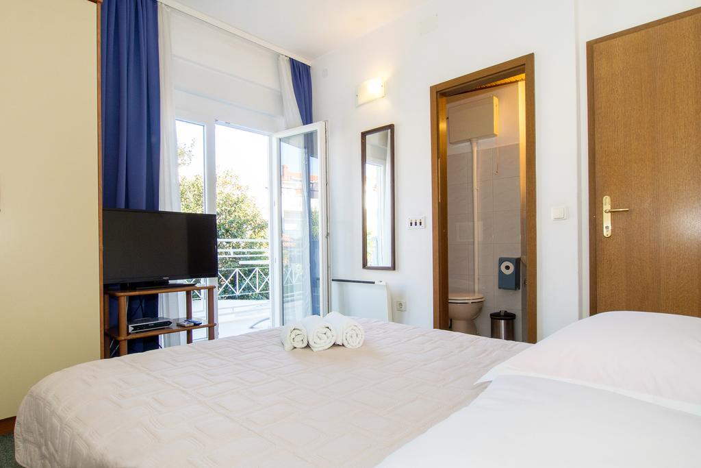 Beach Guesthouse Mediteran Podstrana Habitación foto