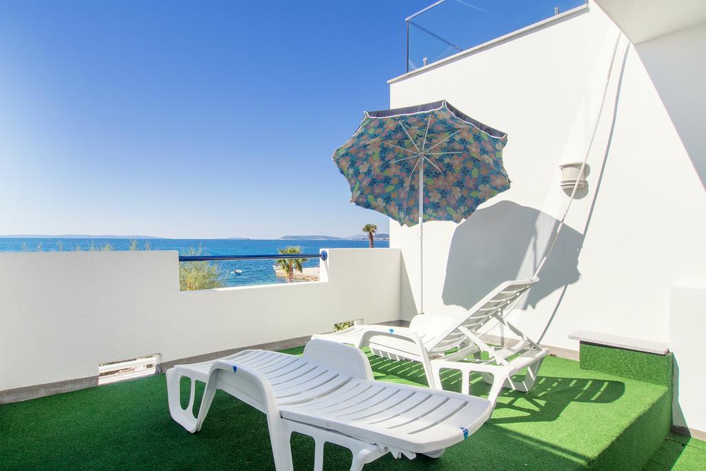 Beach Guesthouse Mediteran Podstrana Habitación foto